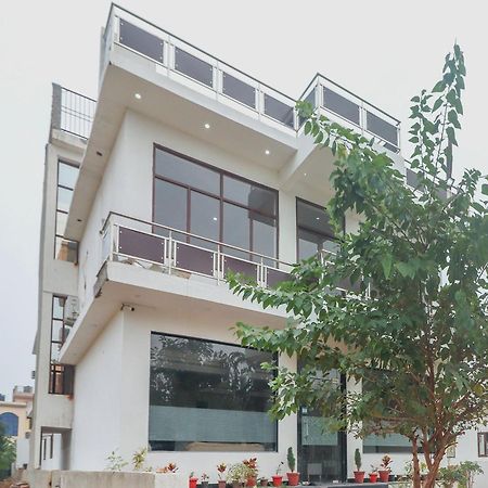 Hotel O Taj Classic Tājganj Exteriör bild