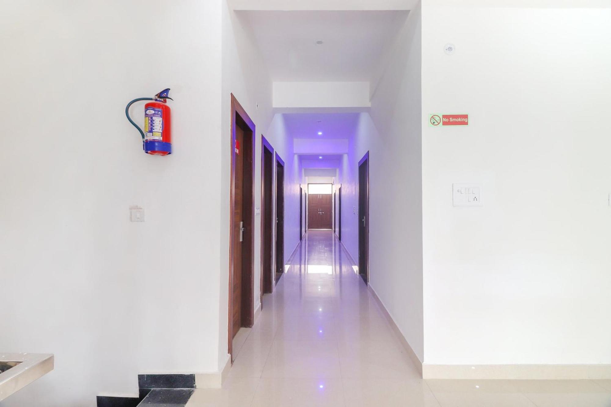 Hotel O Taj Classic Tājganj Exteriör bild