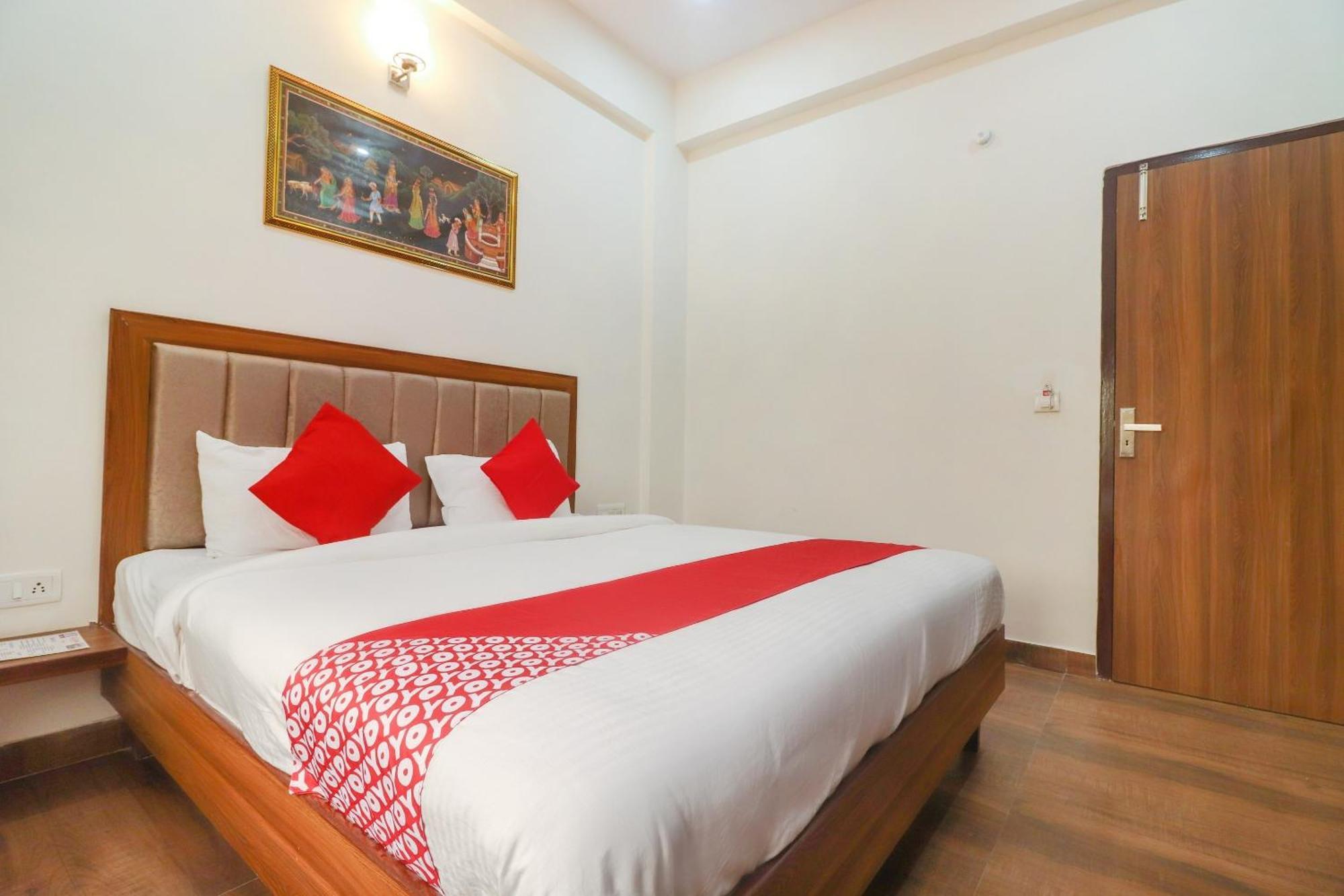 Hotel O Taj Classic Tājganj Exteriör bild