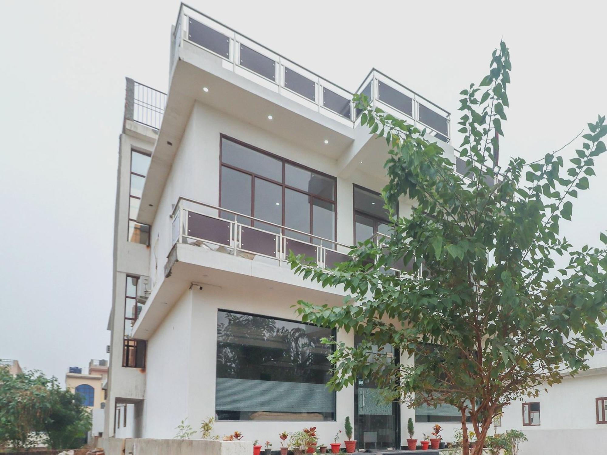 Hotel O Taj Classic Tājganj Exteriör bild