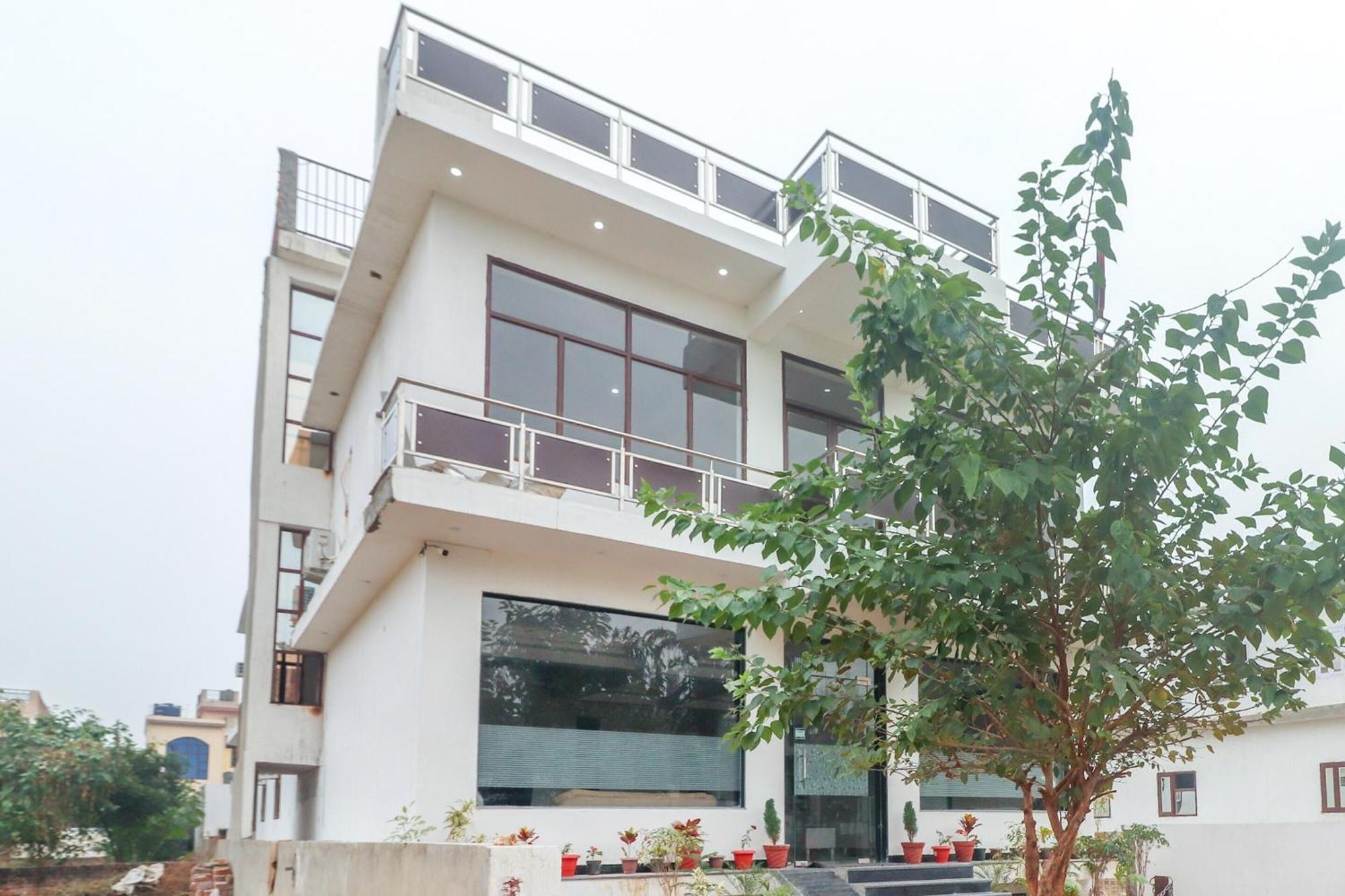 Hotel O Taj Classic Tājganj Exteriör bild